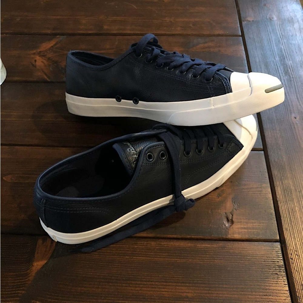 New without box navy blue Leather converse. Size 11.5 men’s